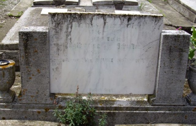 Hauptkorn Mathias 1936-1977 Grabstein